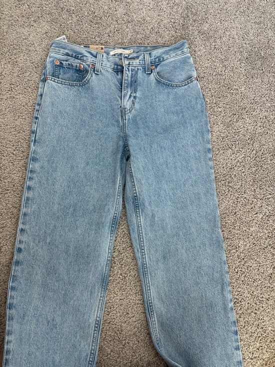 Levi low loose brand new - Picture 2 of 3